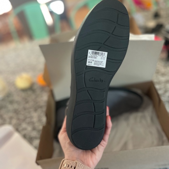 NIB Clarks Kayleigh Gray Booties - Picture 3 of 4